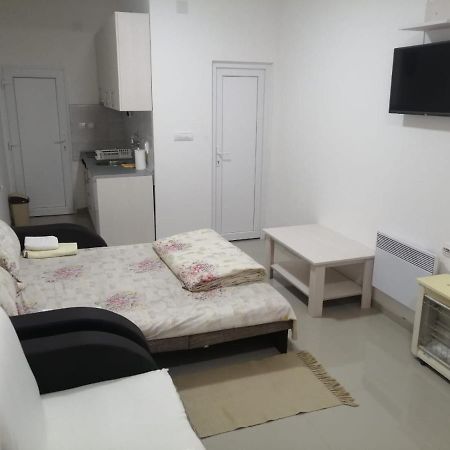 Apartment Maka 3 Soko Banja Bagian luar foto