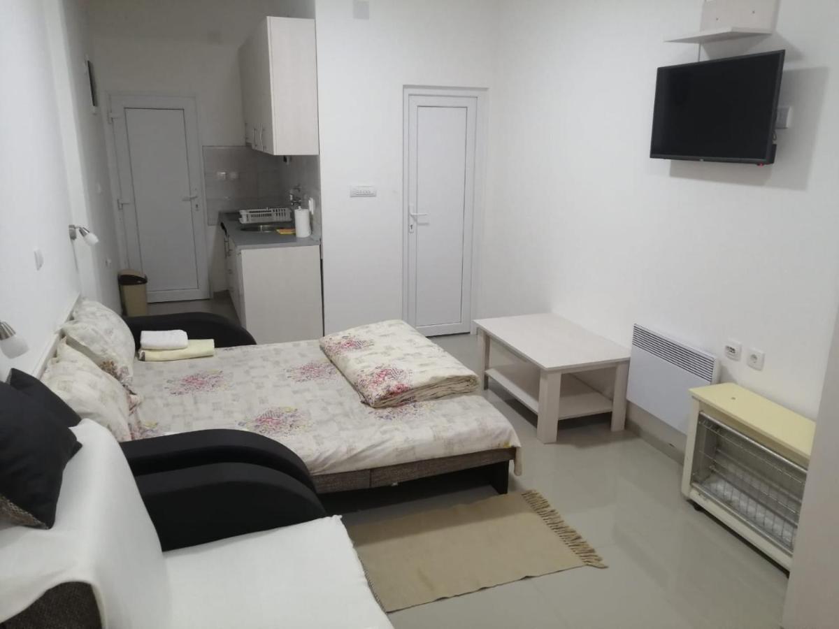 Apartment Maka 3 Soko Banja Bagian luar foto