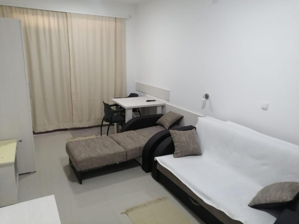 Apartment Maka 3 Soko Banja Bagian luar foto