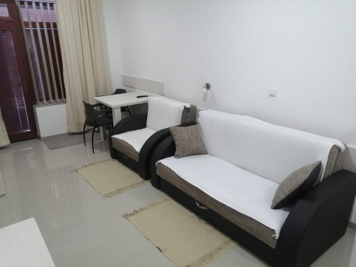 Apartment Maka 3 Soko Banja Bagian luar foto