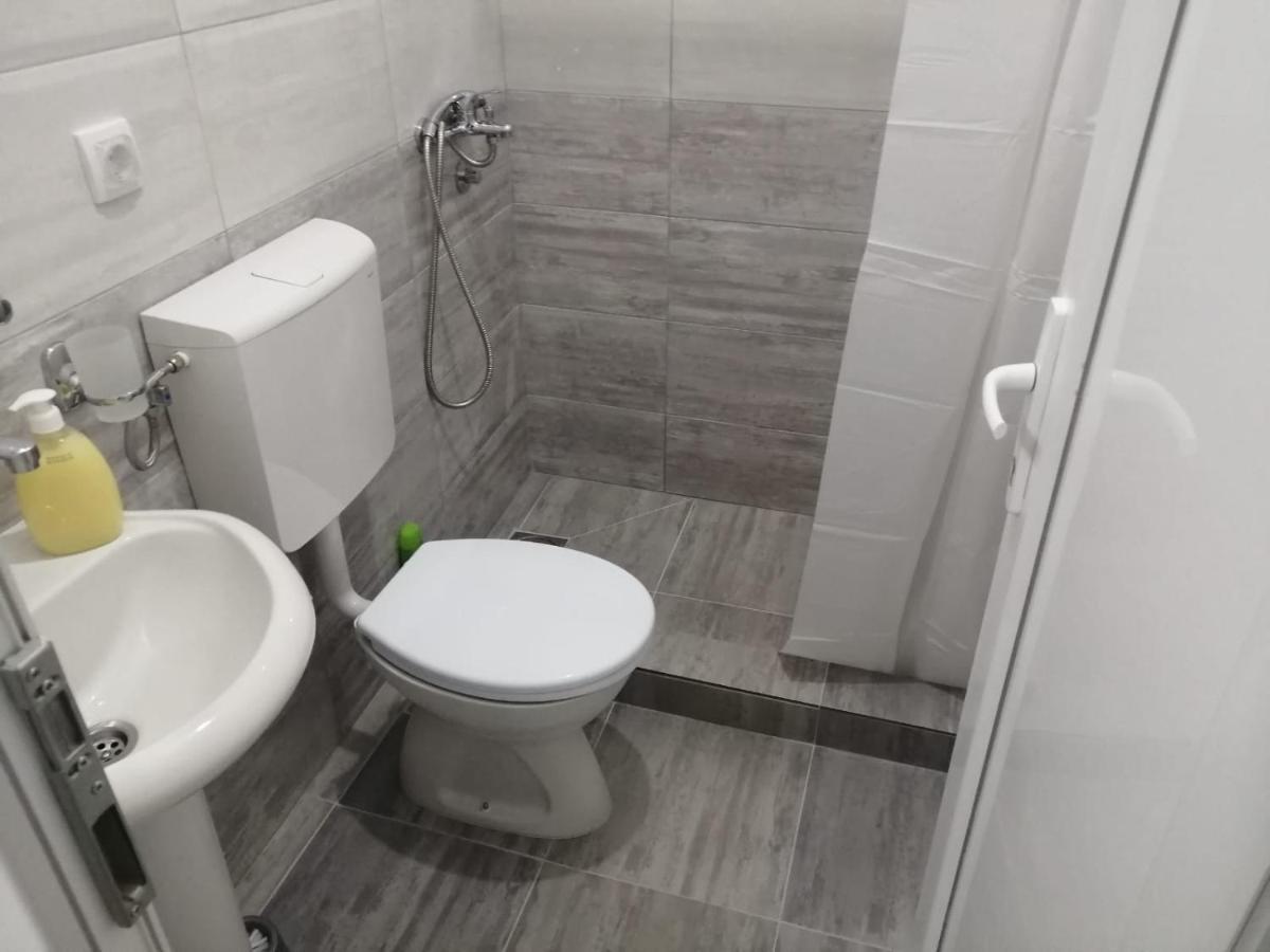 Apartment Maka 3 Soko Banja Bagian luar foto
