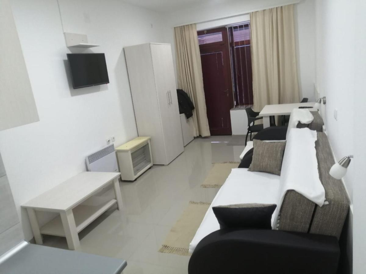 Apartment Maka 3 Soko Banja Bagian luar foto
